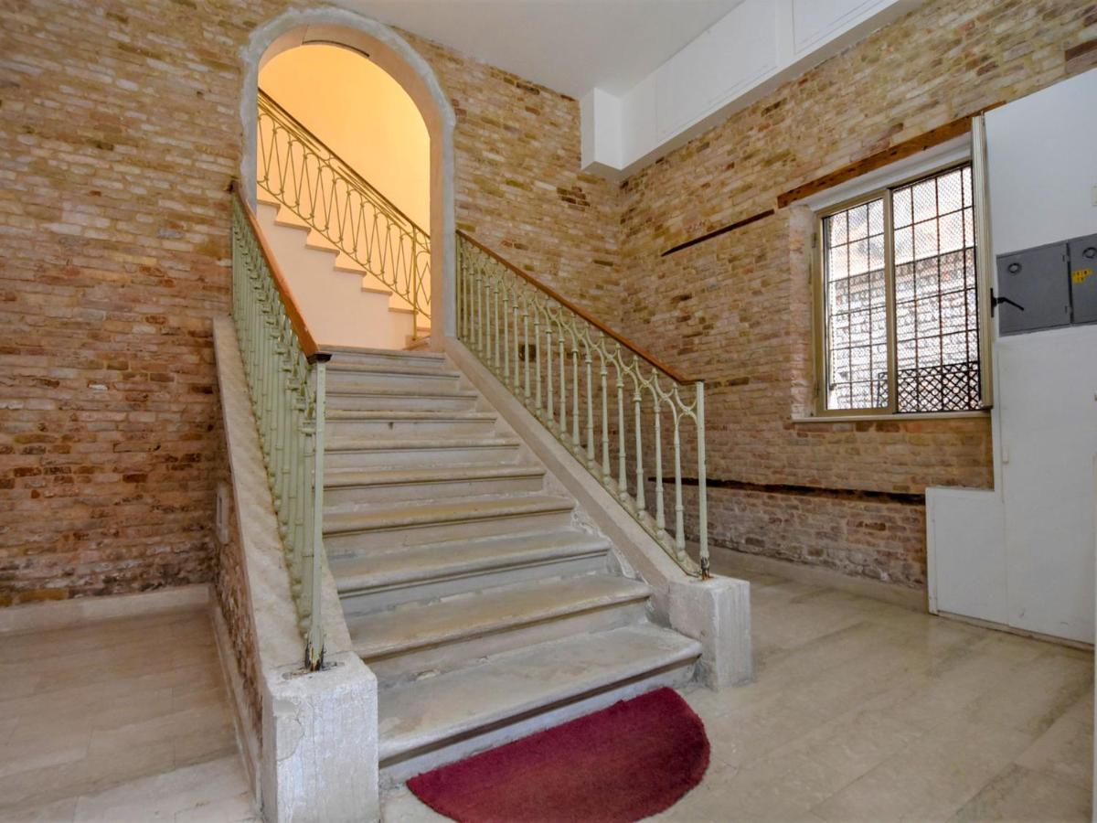 Appartement Barbaria De Le Tole By Interhome